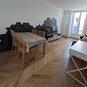 3 Paris